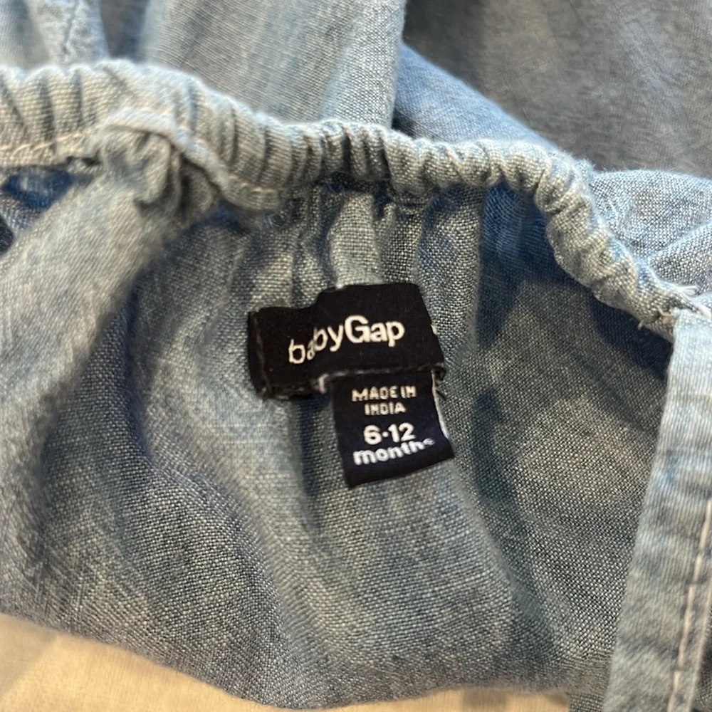 GAP baby blue